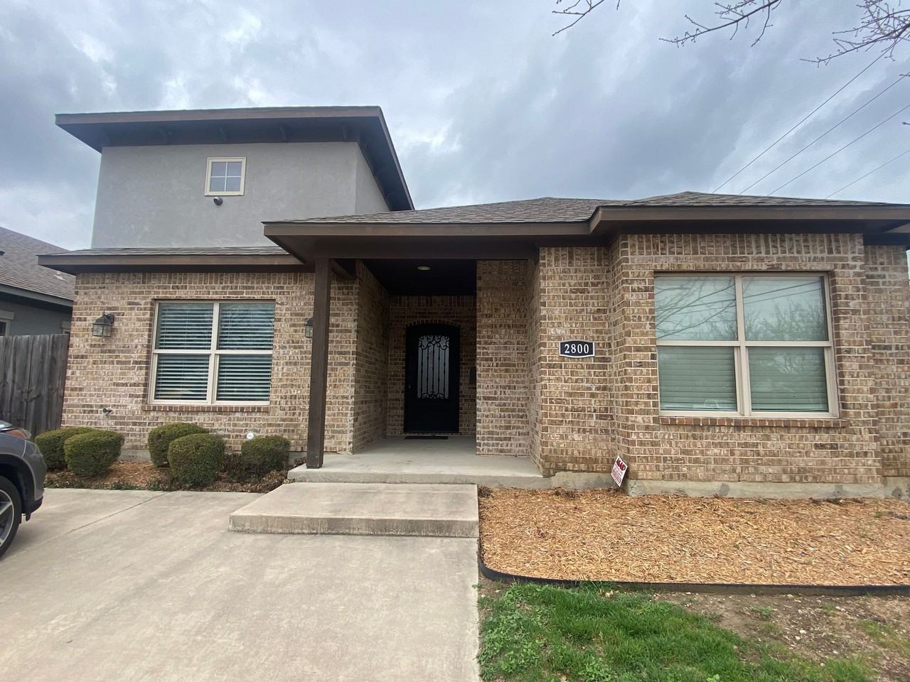 2800 Gordon Ave