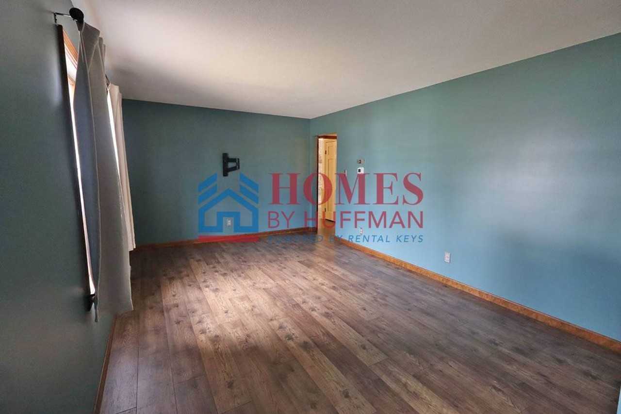 10611 Gettysburg Dr - Photo 4 of 36