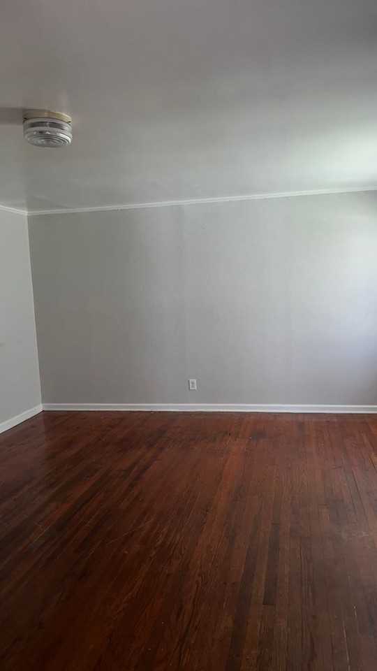 504 Dixon St - Photo 6 of 12