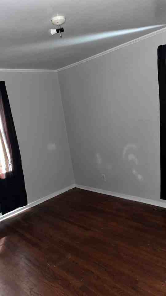 504 Dixon St - Photo 7 of 12