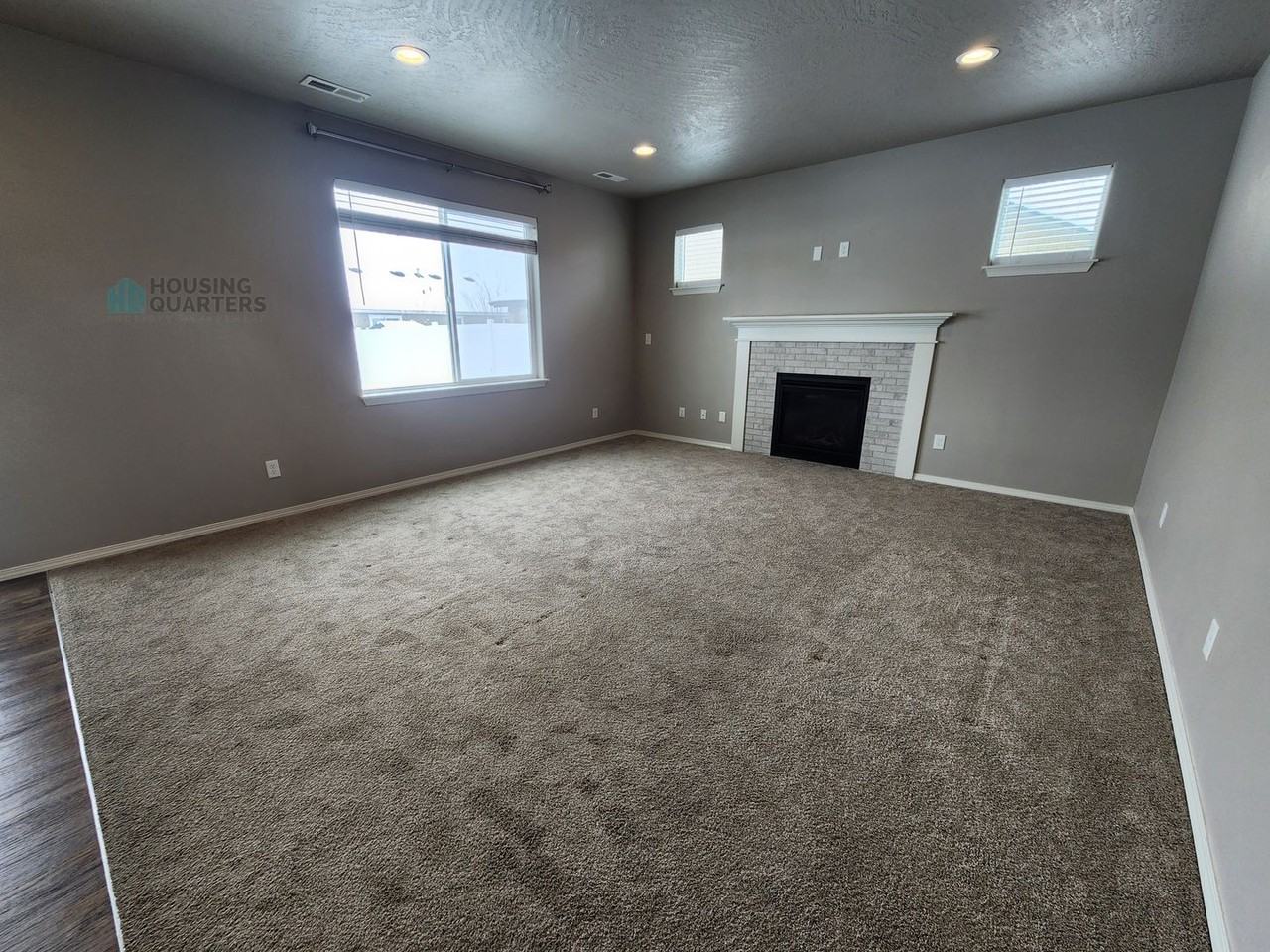 209 S Lawson St - Photo 3 of 27