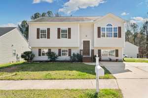 featured image of 426 Hanson Rd