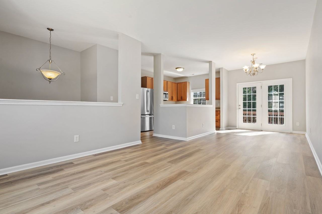 426 Hanson Rd - Photo 3 of 23