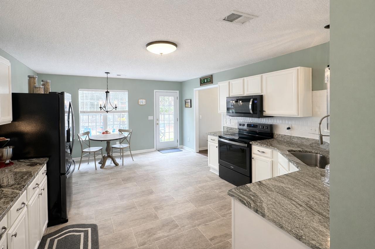 275 Dunning Rd - Photo 6 of 19