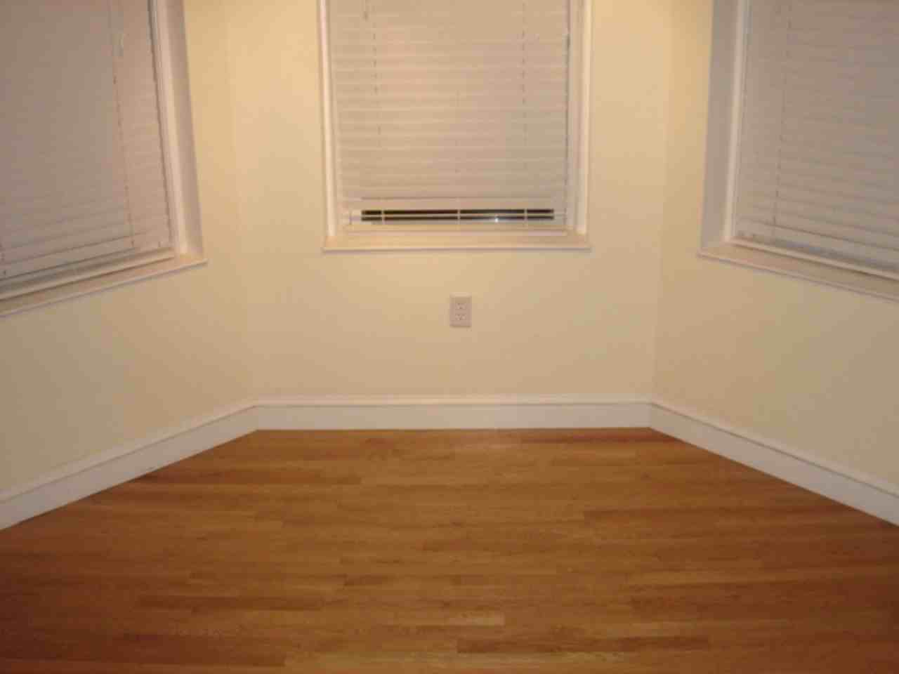 366 Riverway - Photo 4 of 4