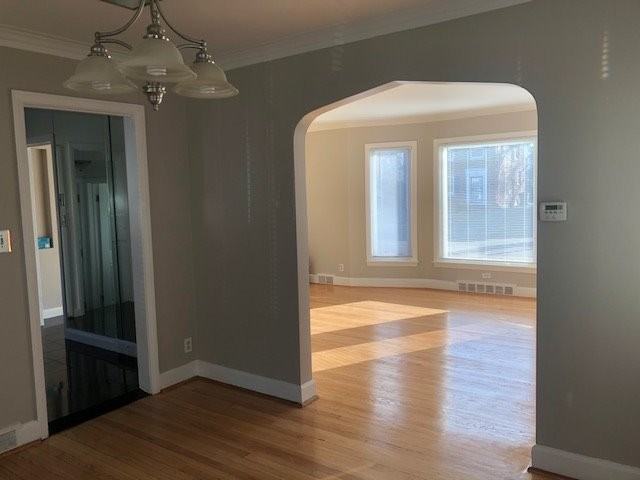 19451 Sorrento St - Photo 6 of 8