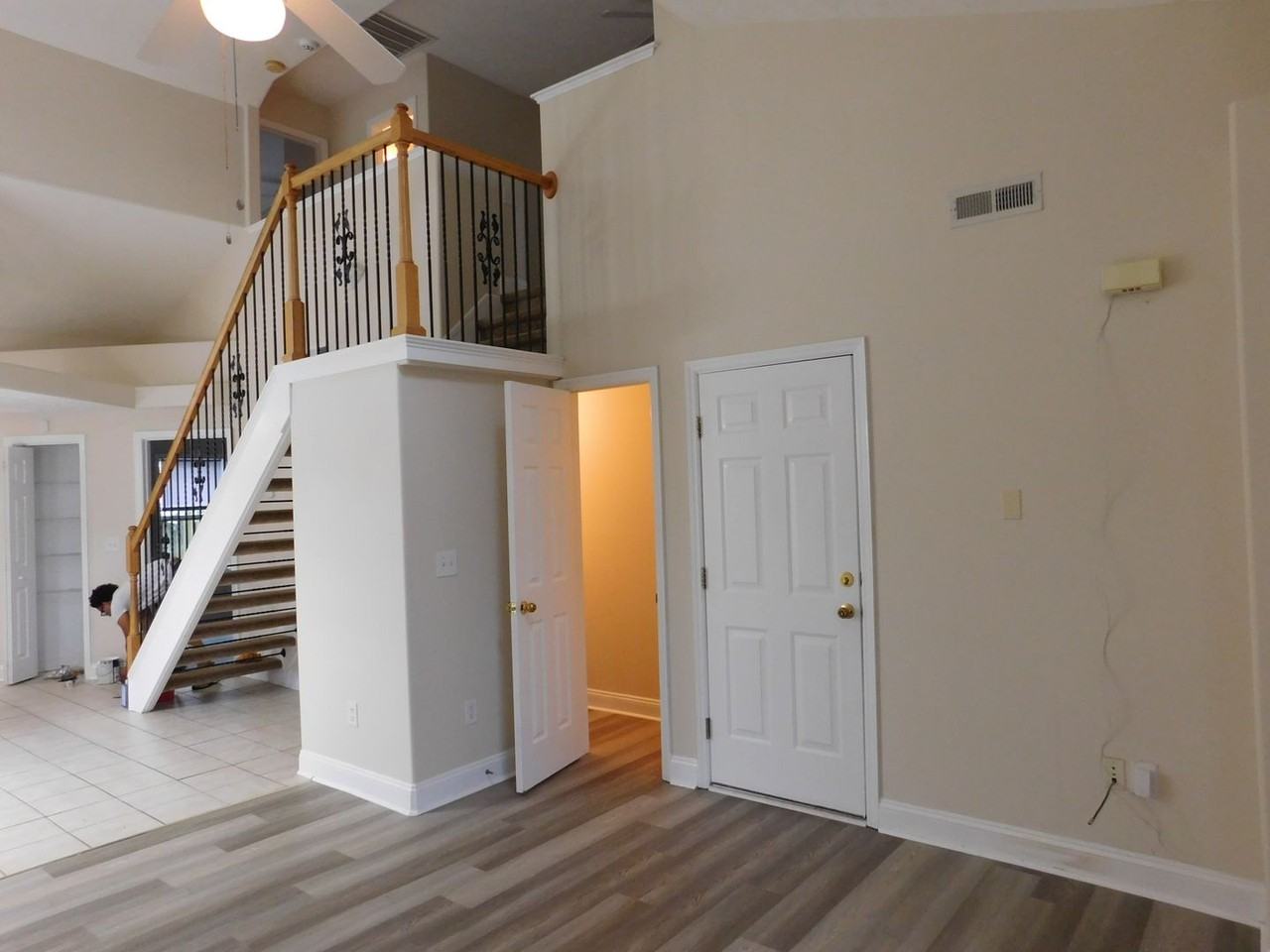 4301 Arbor Green Way - Photo 4 of 26