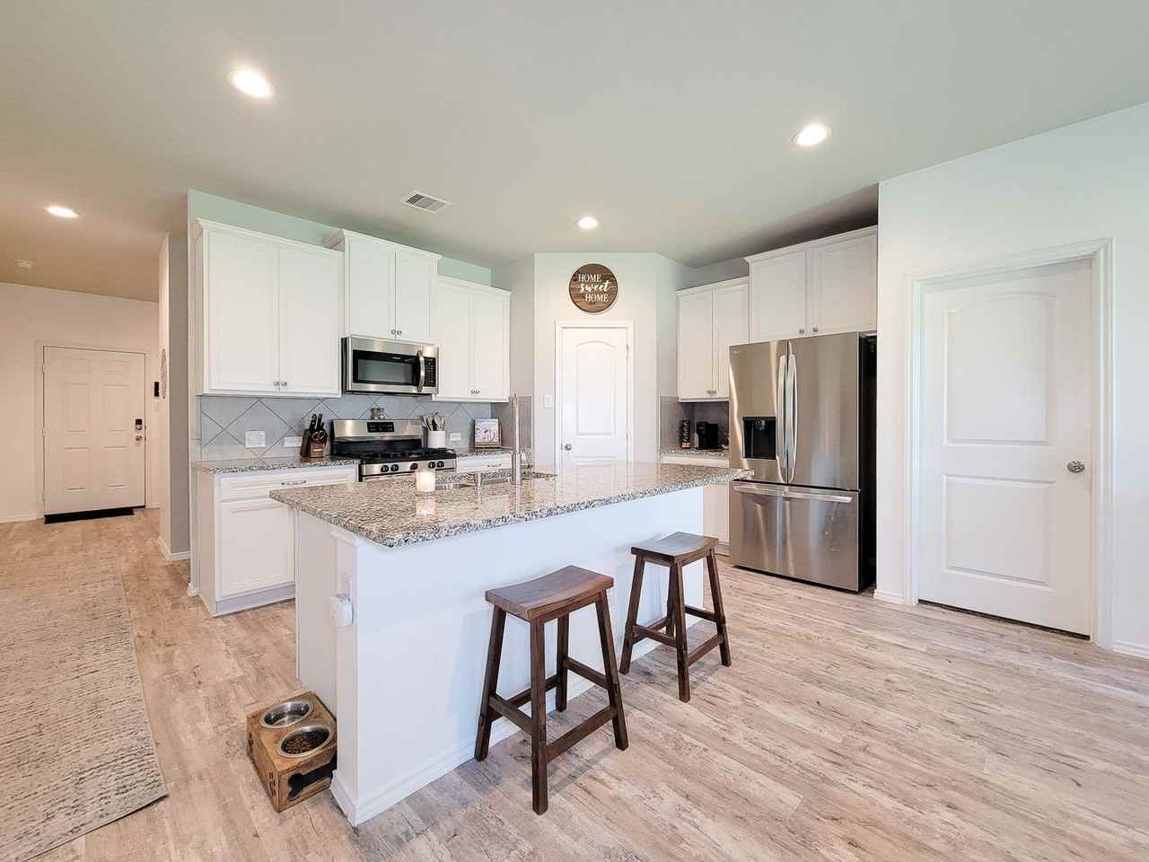 2326 Strong Horse Dr - Photo 5 of 28