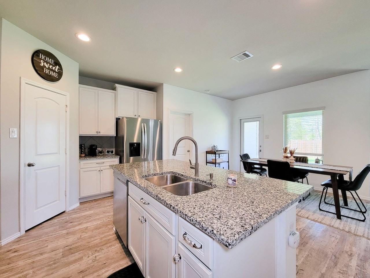 2326 Strong Horse Dr - Photo 6 of 28