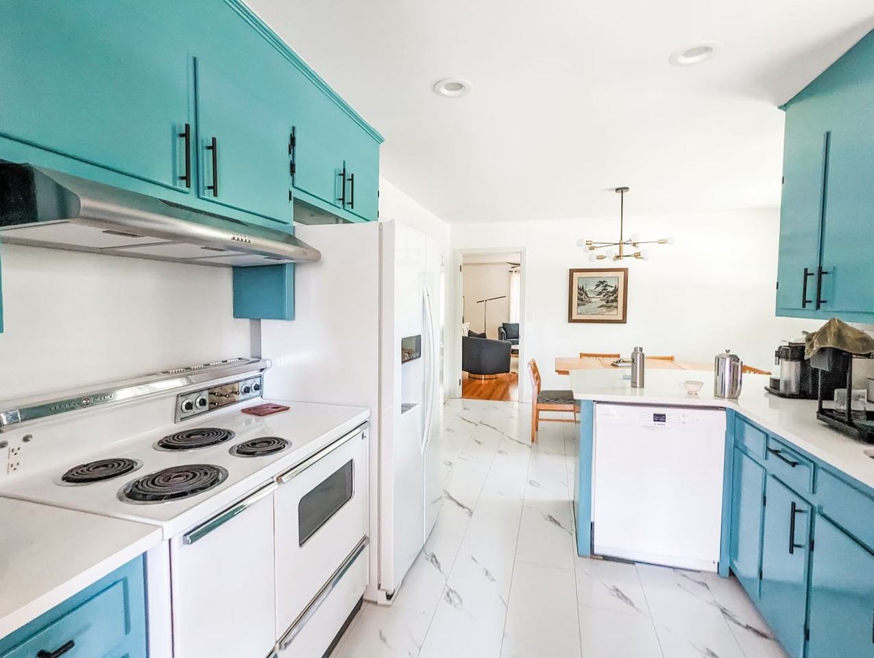 408 Meadors Ave - Photo 3 of 14