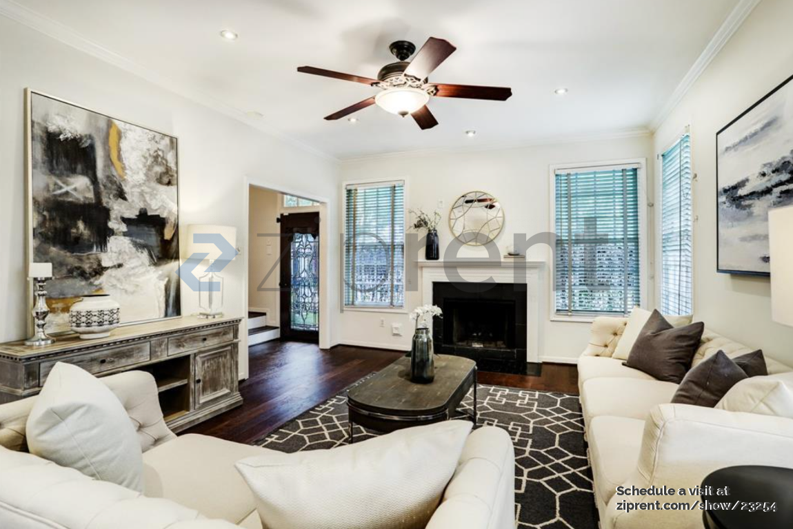 1426 Marshall St - Photo 5 of 8