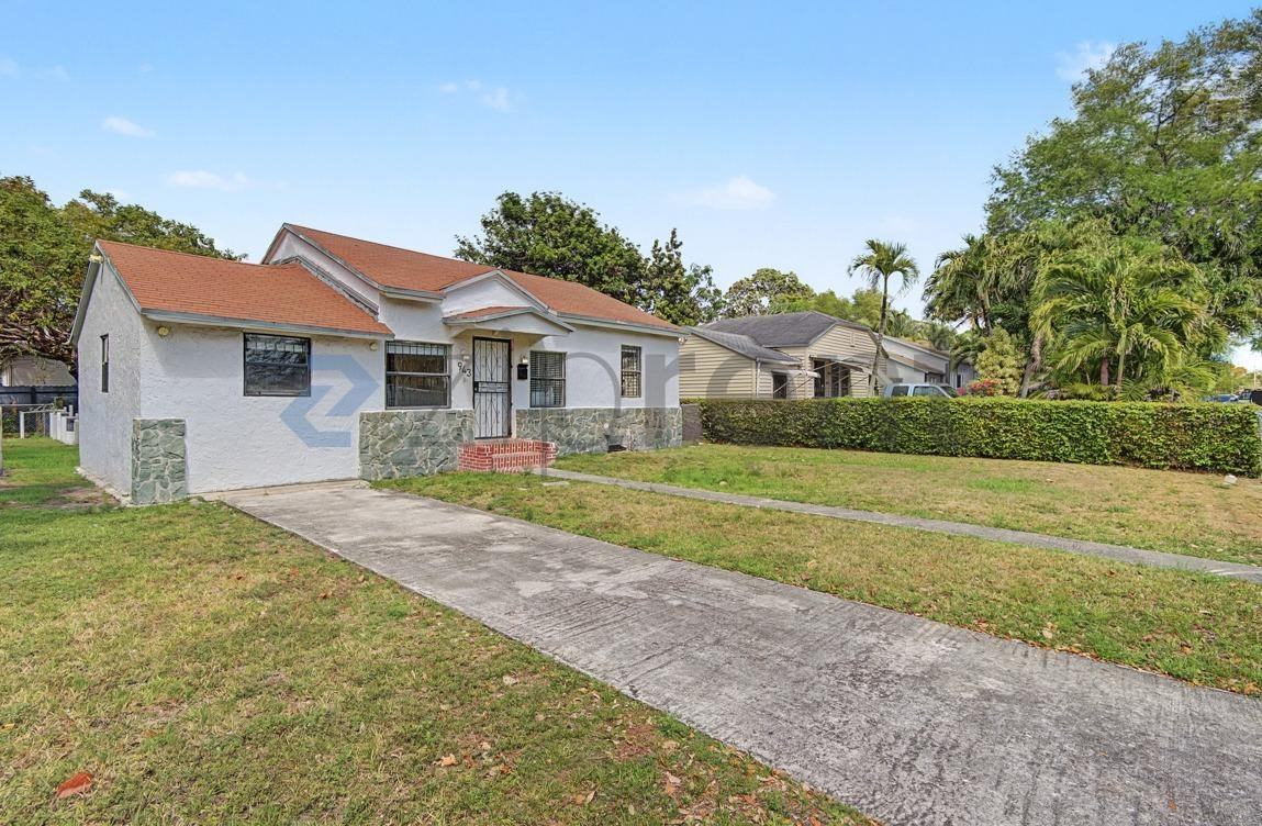 943 Nw 63rd St - Photo 2 of 26