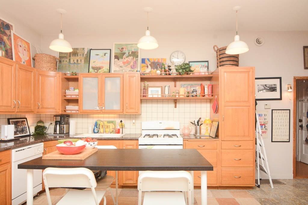 955 N Hoyne Ave #1 - Photo 2 of 21