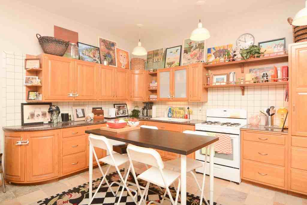 955 N Hoyne Ave #1 - Photo 3 of 21