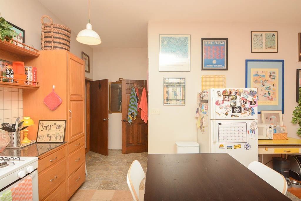 955 N Hoyne Ave #1 - Photo 6 of 21