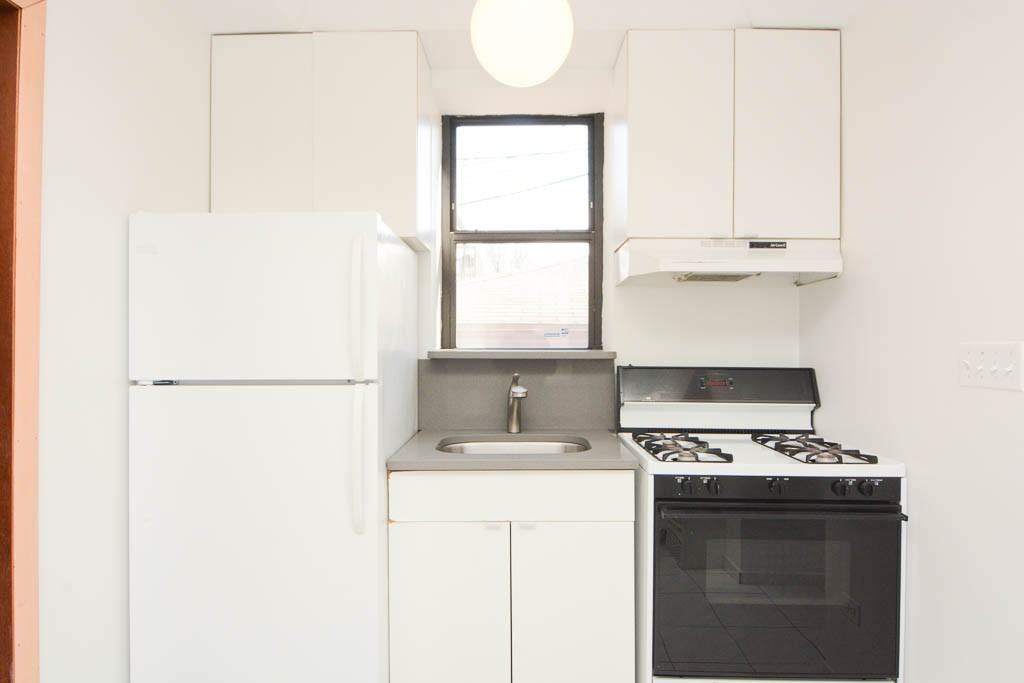 537 N Claremont Ave #1 - Photo 2 of 21