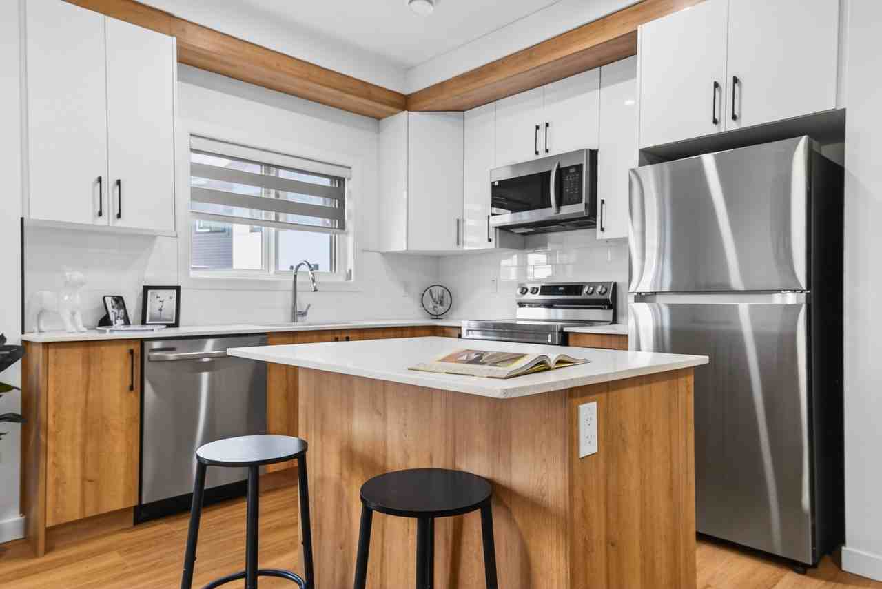 Mann Avenue at Parkside - Photo 6 of 50