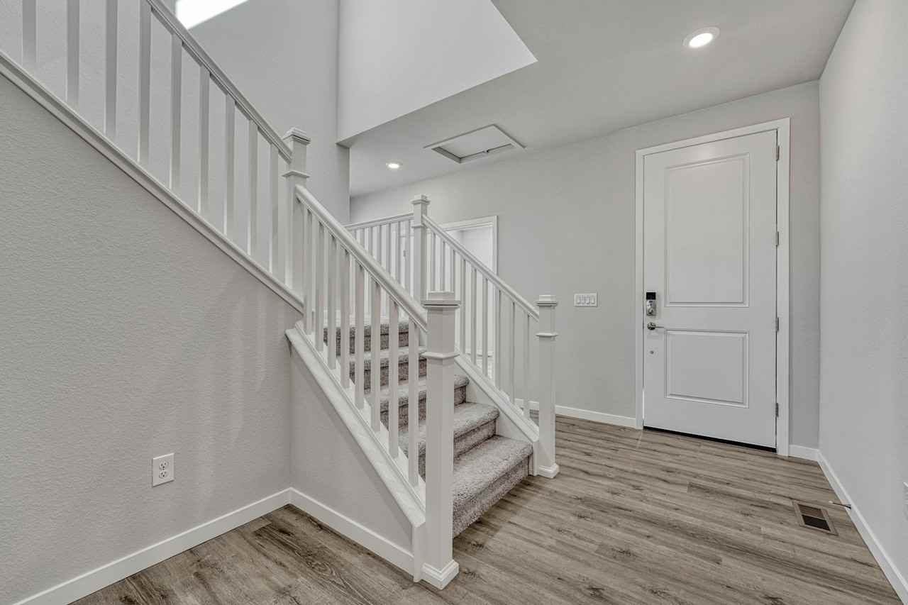 13881 Bunny Hop Ln - Photo 7 of 50