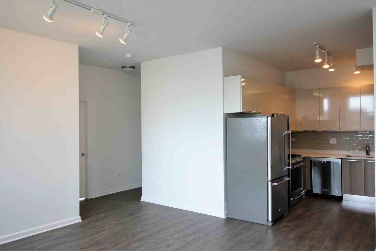 W Dakin St & N Fremont St - Photo 4 of 9