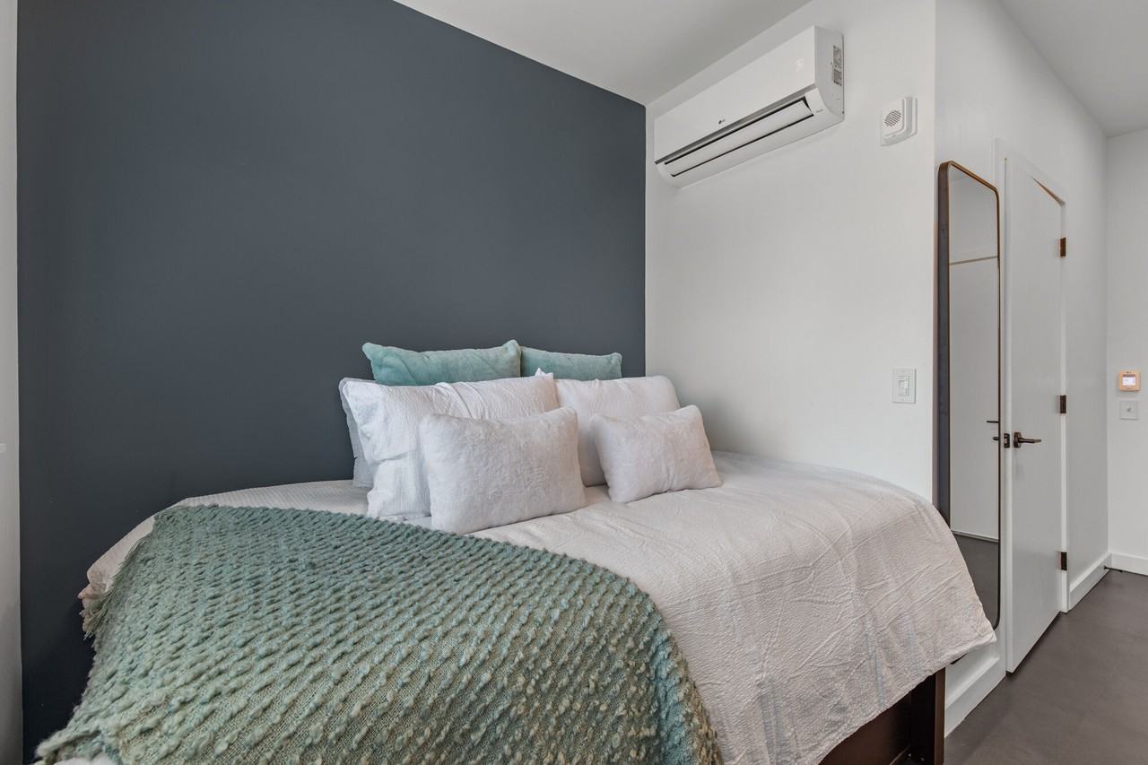 RUTLEDGE FLATS APARTMENTS - Photo 2 of 21