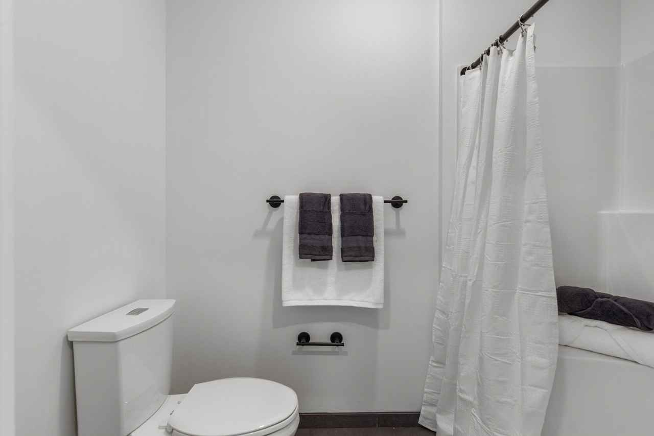 RUTLEDGE FLATS APARTMENTS - Photo 6 of 21