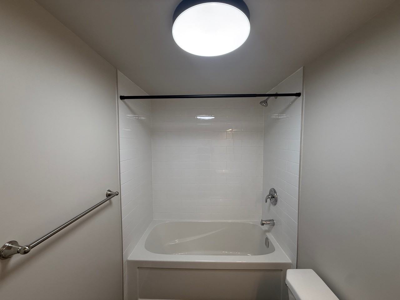 New Lorne Apartments - Photo 2 of 50