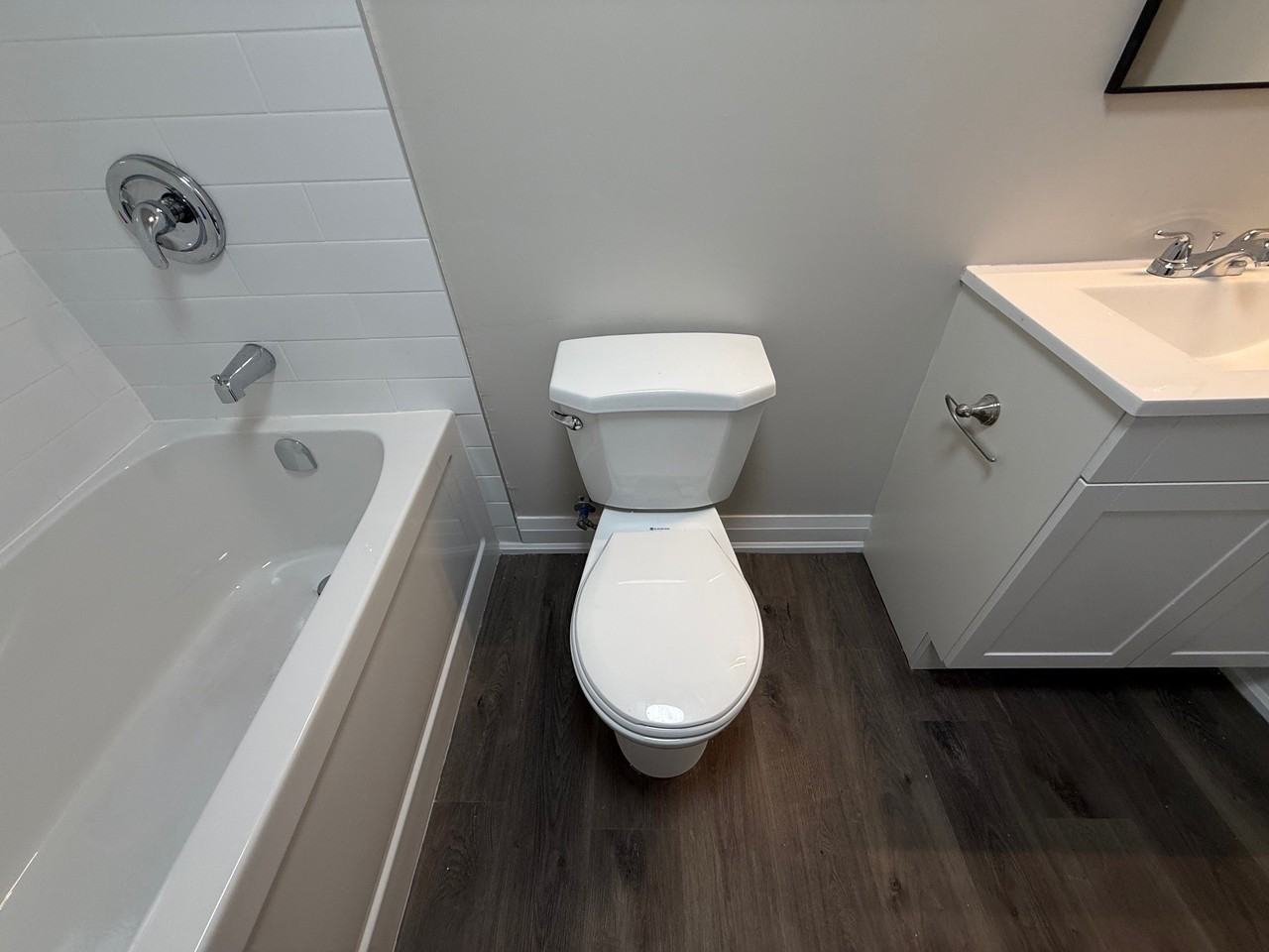 New Lorne Apartments - Photo 3 of 50