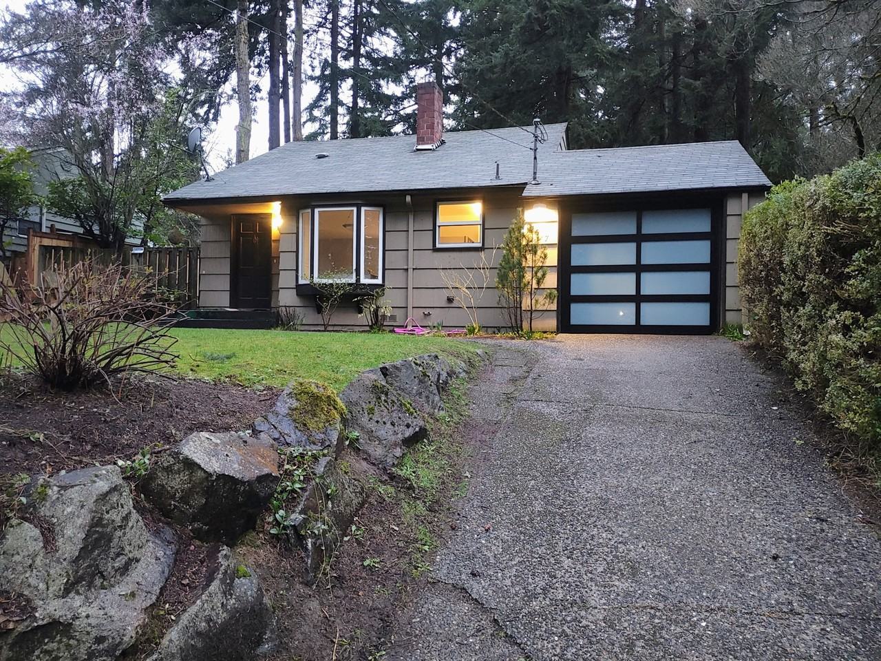 12617 10th Avenue Northeast - Photo 3 of 13