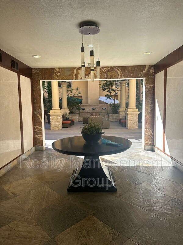 301 W G St #307 - Photo 3 of 19