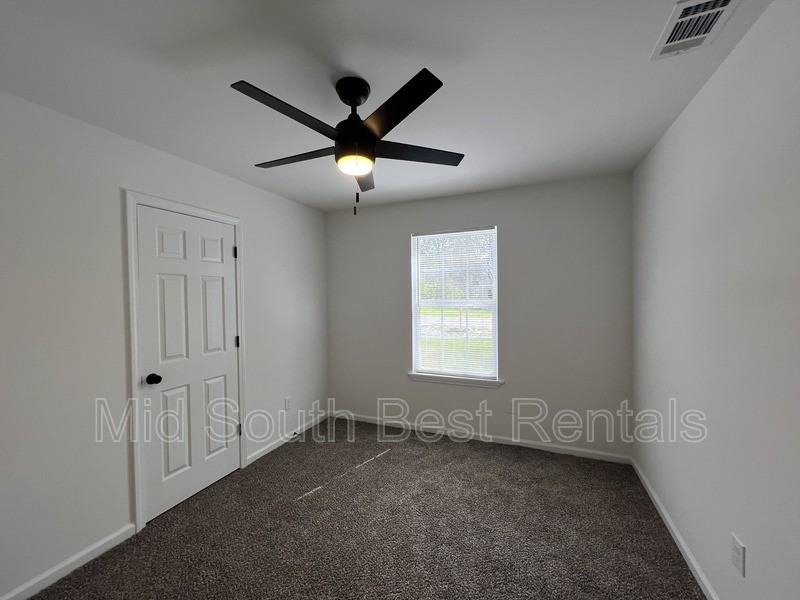 828 Restbrook Ave - Photo 7 of 16