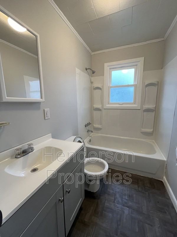 1506 Seigle Ave - Photo 4 of 12