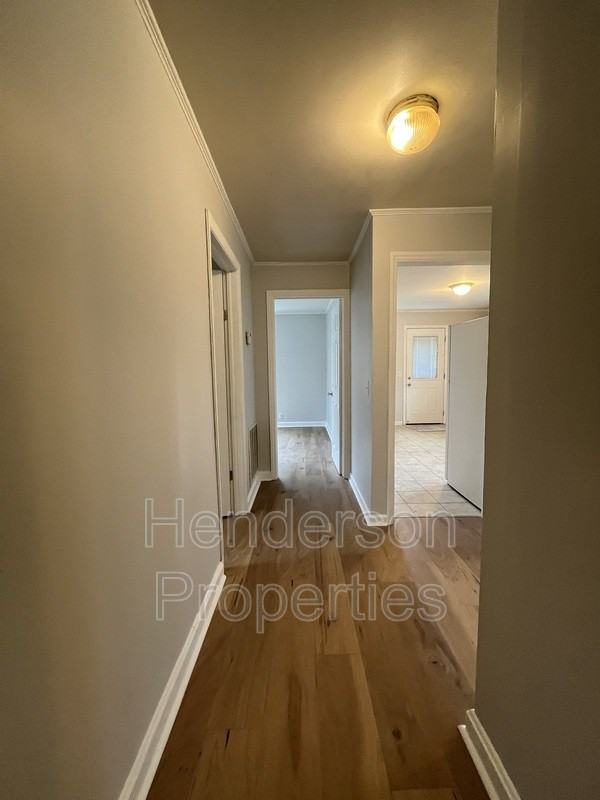 1506 Seigle Ave - Photo 6 of 12