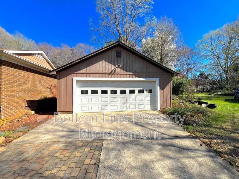 2534 Gum Wood Ct - Photo 2 of 30