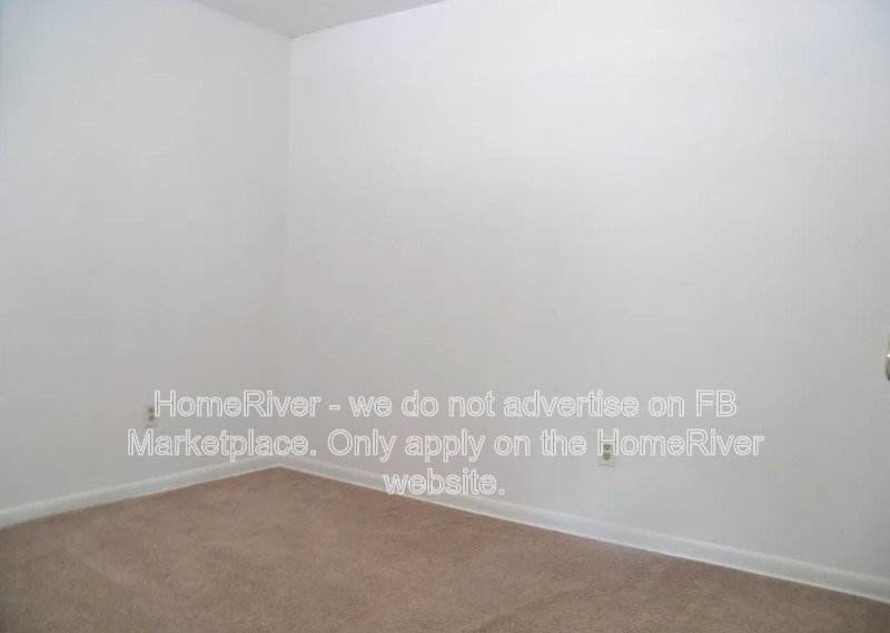 10711 N Ojus Dr - Photo 6 of 19