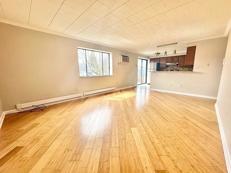 FIFTH ST-231/233 -- 206 - Photo 3 of 6