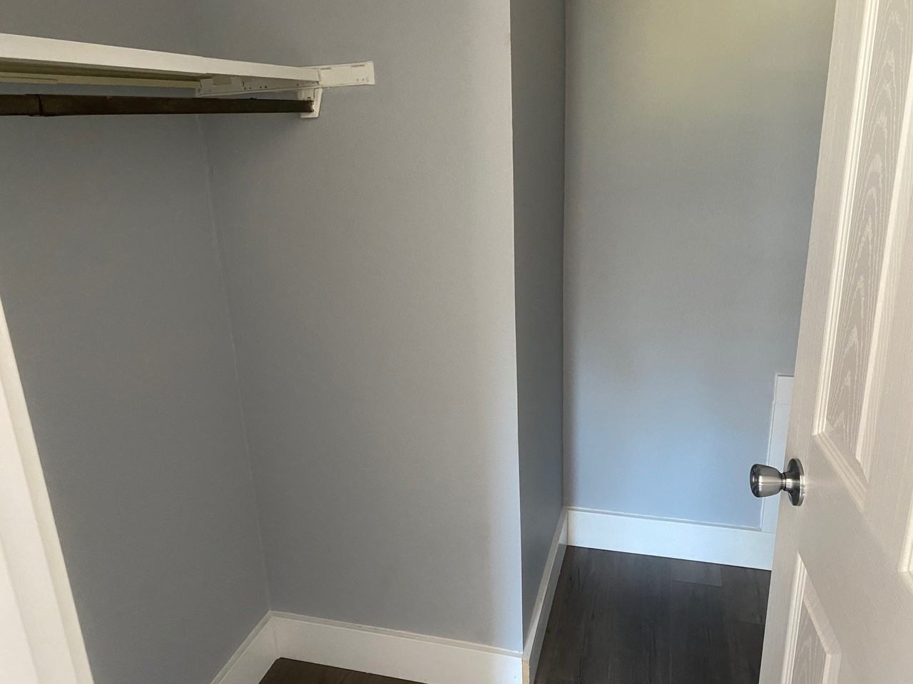 Pleasant View Apartments - Photo 4 of 50