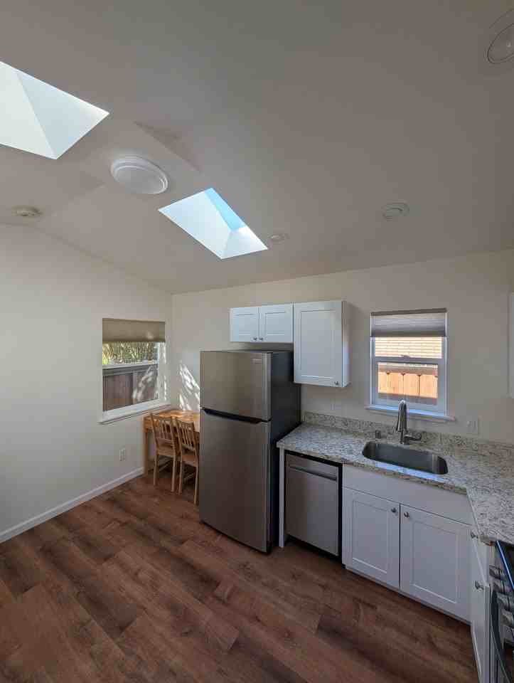 2408 Edwards Street - Photo 2 of 9