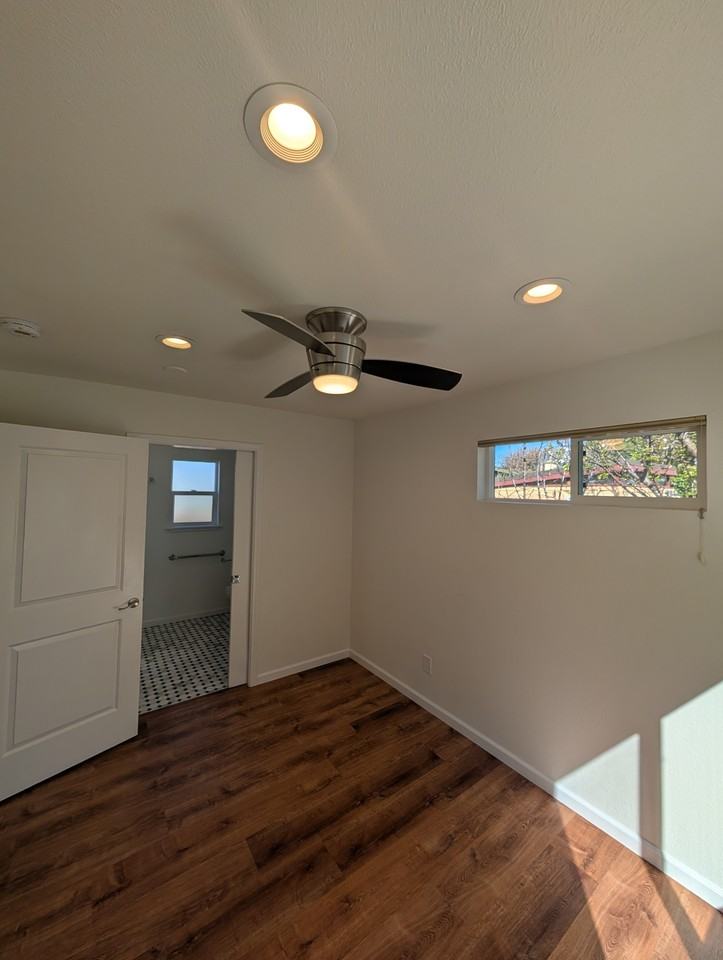 2408 Edwards Street - Photo 6 of 9