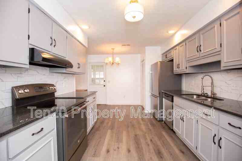 2838 White Chapel Dr - Photo 5 of 13