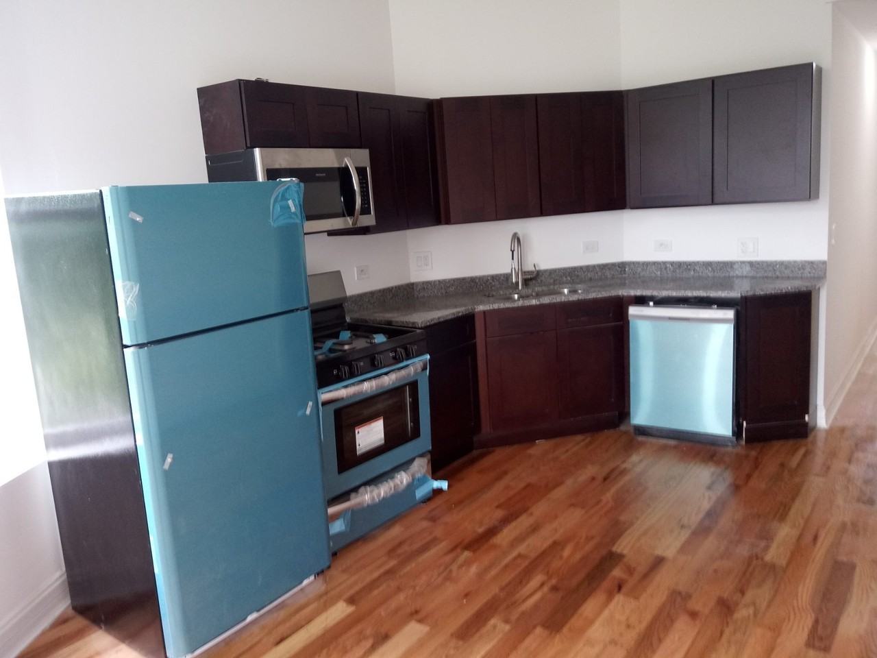 5147 S Prairie (AXONAS) - Photo 2 of 7