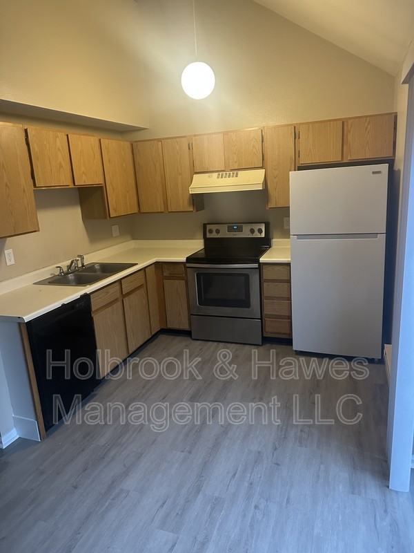 4531 E Boardwalk Dr Bldg X - Photo 7 of 21