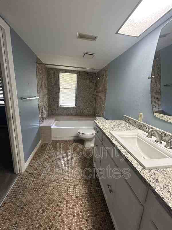 504 S Florida Ave #222 - Photo 2 of 11