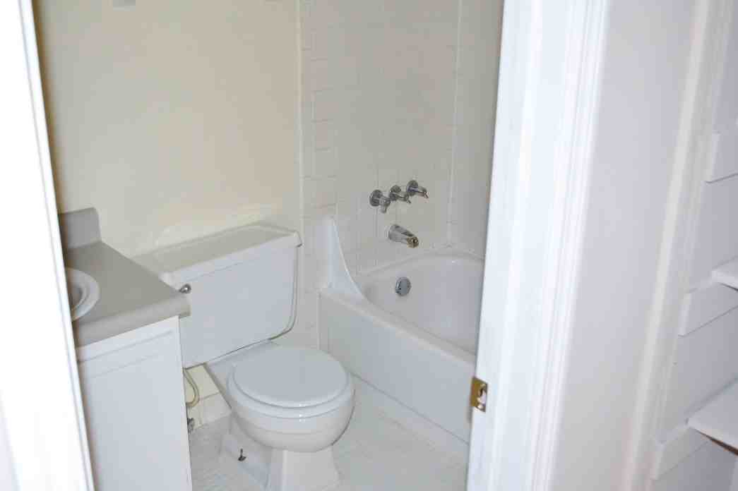 Beltrees Plaza Apartments - Photo 5 of 47