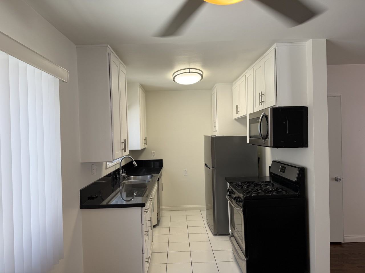 2700 Abbot Kinney Boulevard #6 - Photo 2 of 17