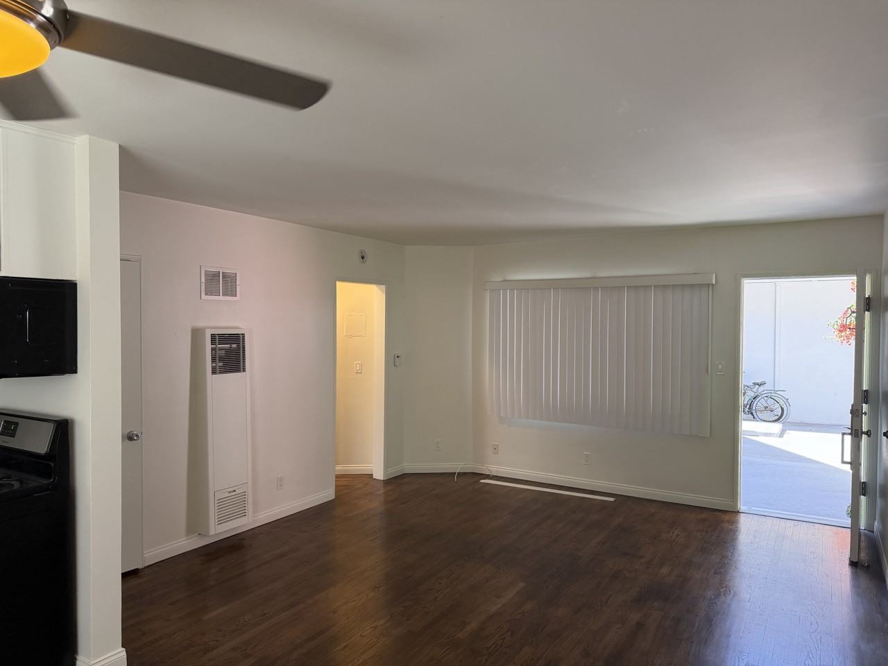 2700 Abbot Kinney Boulevard #6 - Photo 5 of 17