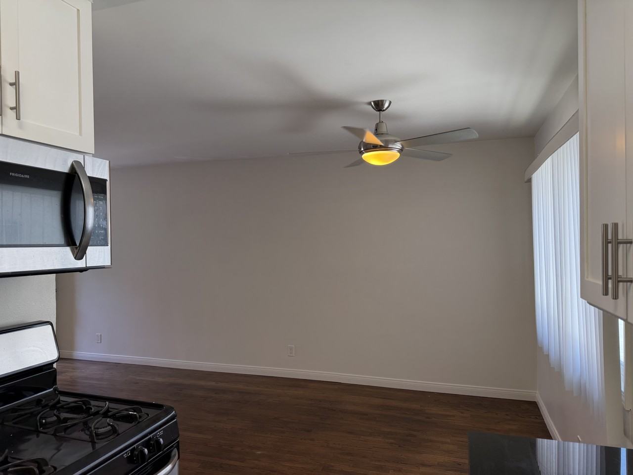 2700 Abbot Kinney Boulevard #6 - Photo 4 of 17