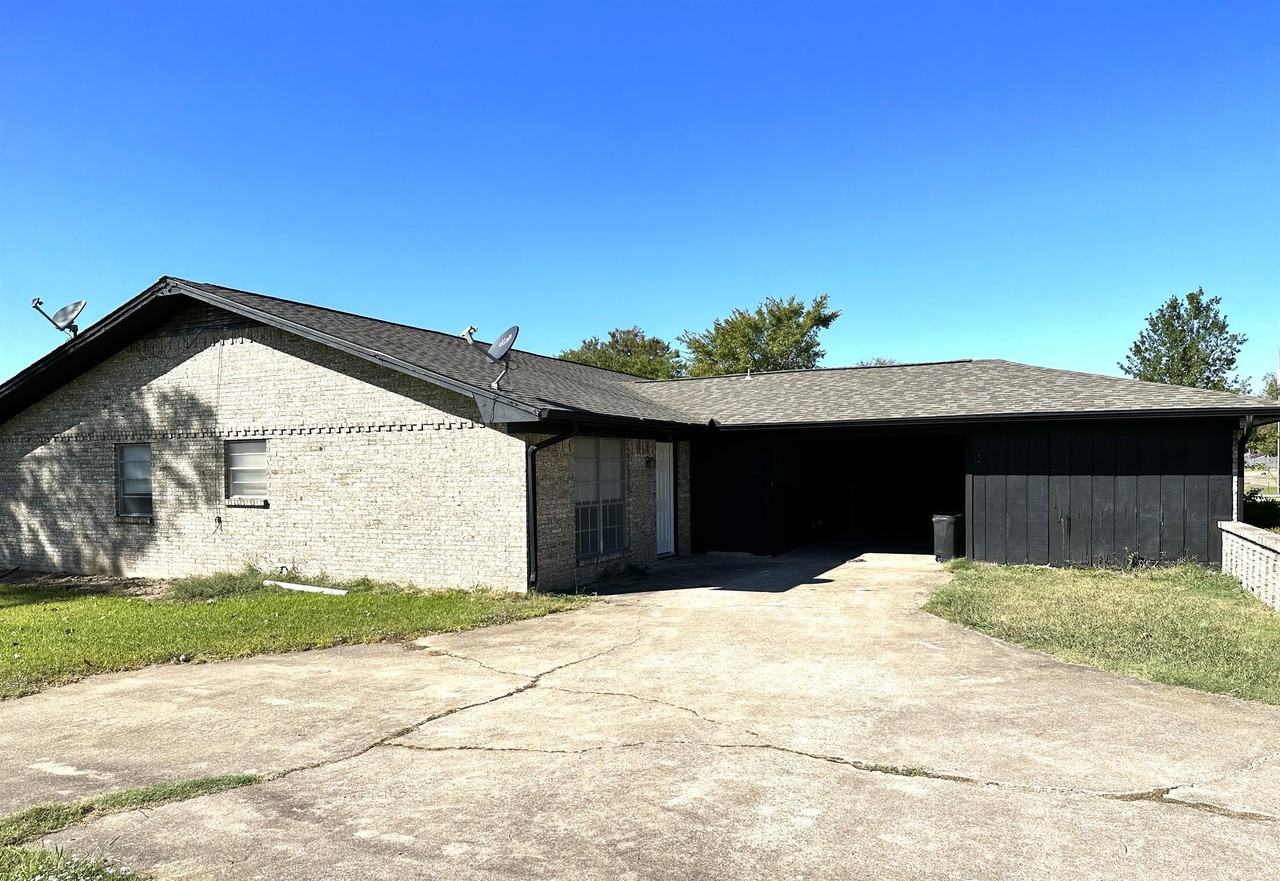 Manson St 706 - Photo 3 of 32