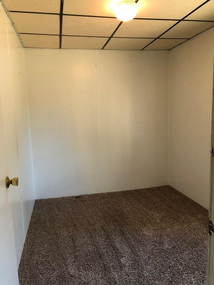 501 S University - Photo 2 of 10