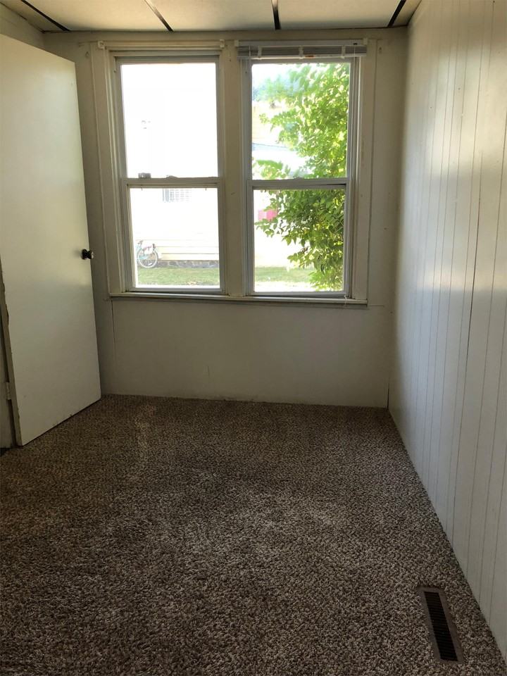 501 S University - Photo 5 of 10