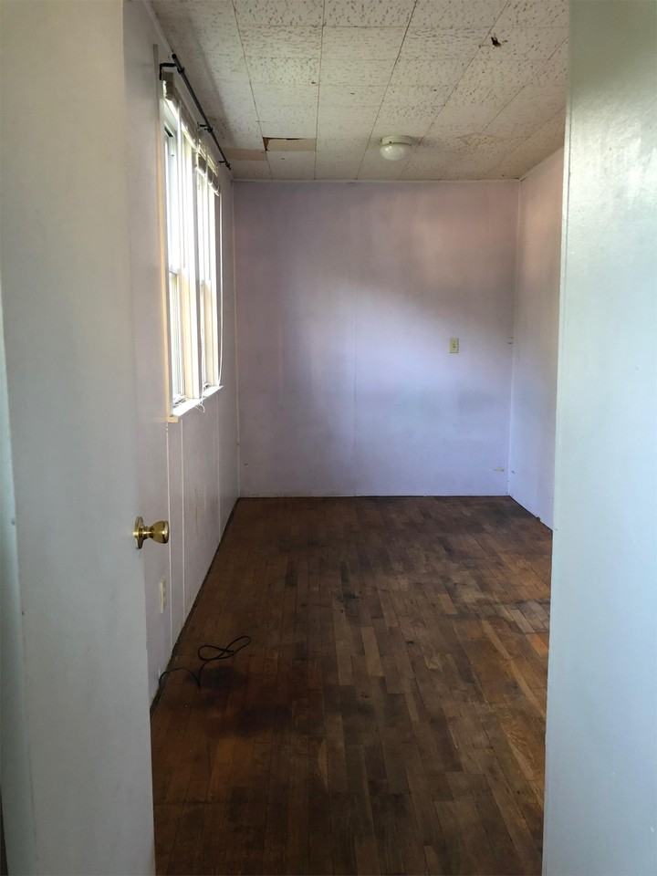 501 S University - Photo 6 of 10